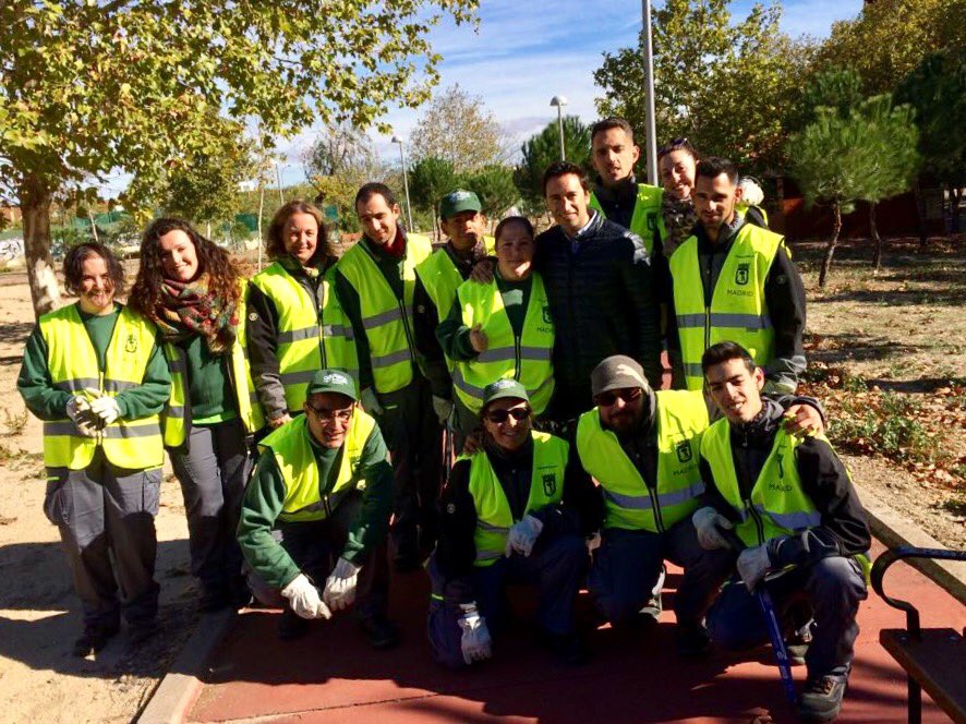 Equipo de Actuación Distrital de Barajas recibe visita director Plena Inclusión Madrid