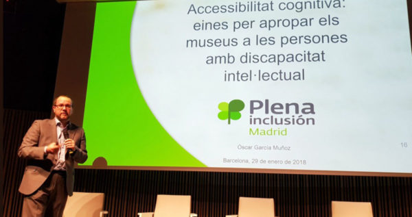 Imagen de Óscar García durante la presentación