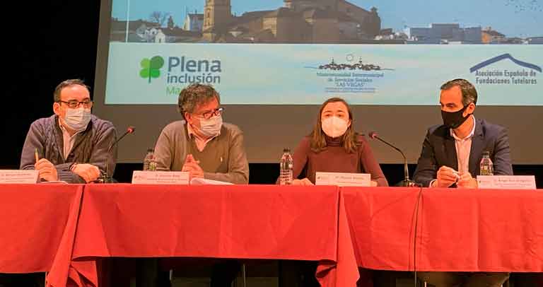Representantes de la Mancomunidad, Plena Inclusión Madrid y el Ayuntamiento de Ciempozuelos